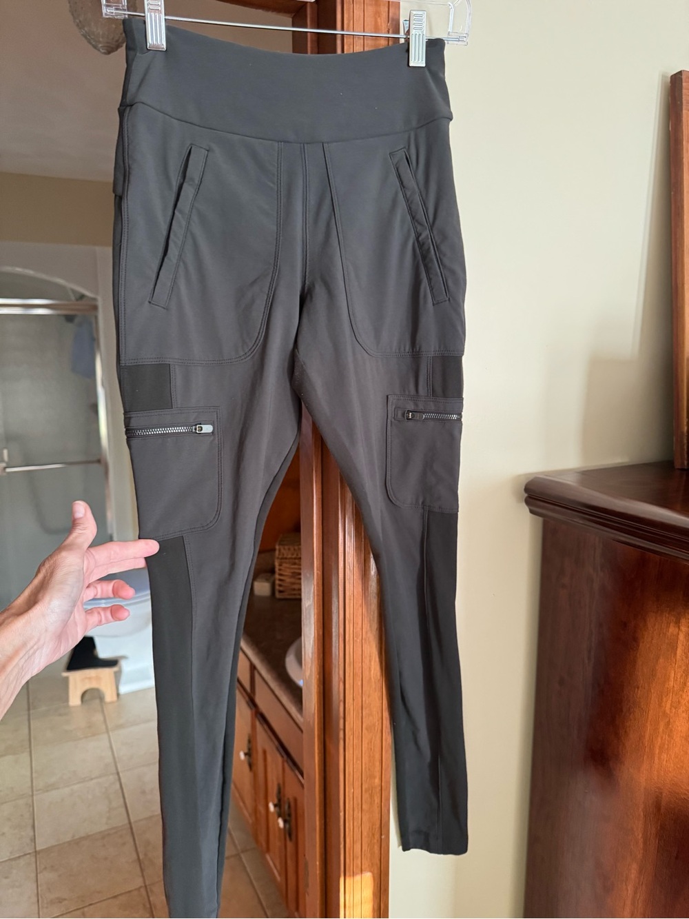Athleta Olive Active High-Rise Leggings /cargo joggers